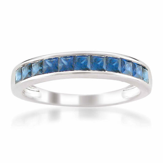 Mined diamond Blue Diamond  Ring weighing 2.71Gms with 1 Carat Diamonds and set in 14KT Gold