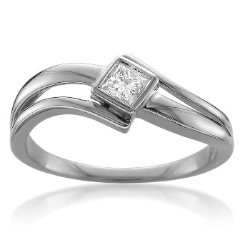 Mined diamond Princess Solitaire Ring weighing 2.96Gms with 0.21 Carat Diamonds and set in 14KT Gold