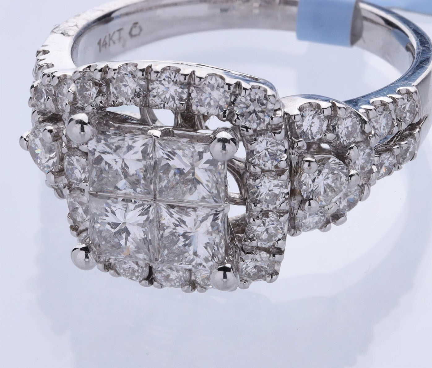 Mined diamond  Ring weighing 0Gms with 1.99 Carat Diamonds and set in 14KT Gold